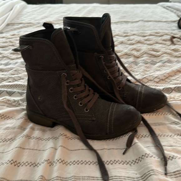Womens grey rocketdog leather combat boots size 8 - Picture 1 of 5